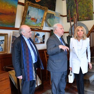 Brigitte Macron et Akie Abe, femme du premier ministre du Japon - Visite de Giverny. Le 23 avril 2019 © Christian Liewig / Pool / Bestimage