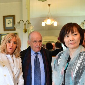 Brigitte Macron et Akie Abe, femme du premier ministre du Japon - Visite de Giverny. Le 23 avril 2019 © Christian Liewig / Pool / Bestimage