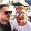 Olympe a partagé des photos de son séjour en Grèce sur les réseaux sociaux. Juillet 2018. Ici avec son mari Julien à Santorin pour leurs 2 ans de mariage.