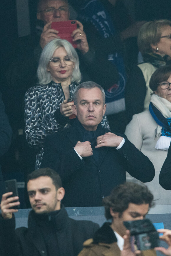 François de Rugy, ministre de la Transition écologique et solidaire, et sa femme Séverine Servat lors de la victoire du Stade Rennais (2-2, 6-5 aux t.a.b.) en finale de la Coupe de France contre le PSG le 27 avril 2019 au Stade de France.