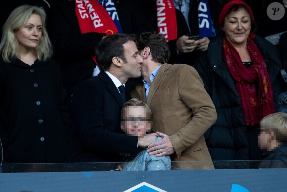 Le président Emmanuel Macron avec son frère Laurent Macron et ses neveux Louis et Paul-Arthur Macron lors de la victoire du Stade Rennais (2-2, 6-5 aux t.a.b.) en finale de la Coupe de France contre le PSG le 27 avril 2019 au Stade de France.