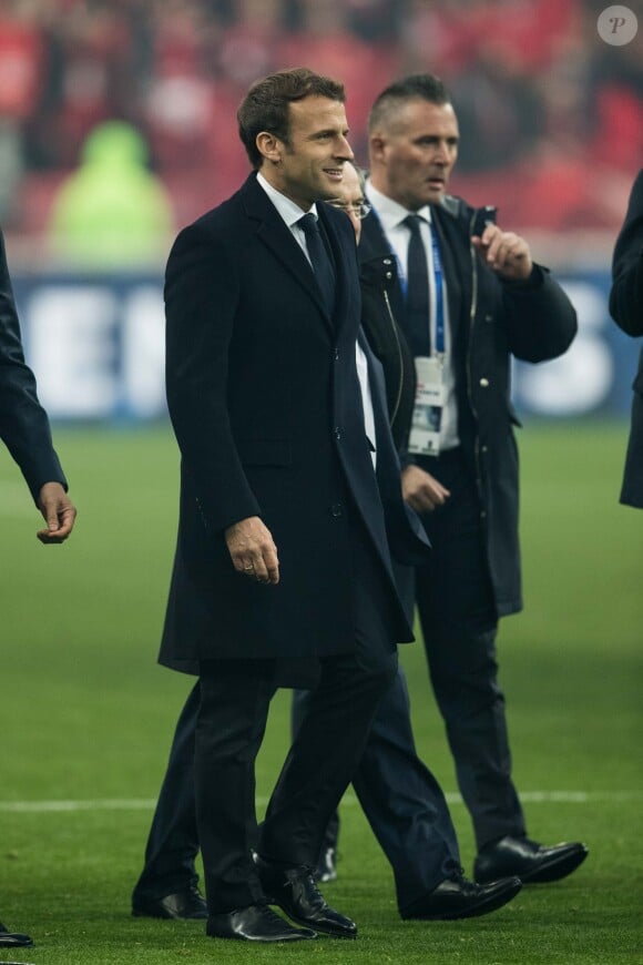Emmanuel Macron lors de la victoire du Stade Rennais (2-2, 6-5 aux t.a.b.) en finale de la Coupe de France contre le PSG le 27 avril 2019 au Stade de France.