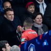 Emmanuel Macron et Hatem Ben Arfa lors de la victoire du Stade Rennais (2-2, 6-5 aux t.a.b.) en finale de la Coupe de France contre le PSG le 27 avril 2019 au Stade de France.