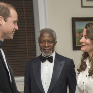 Le prince William, Kofi Annan et Melinda Gates - Le prince William remet le Chatham Prize 2014 à Londres 21 novembre 2014.