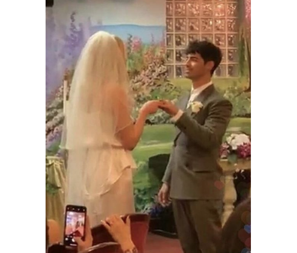 Mariage surprise de Joe Jonas et Sophie Turner à Vegas- Diplo- 1er mai 2019