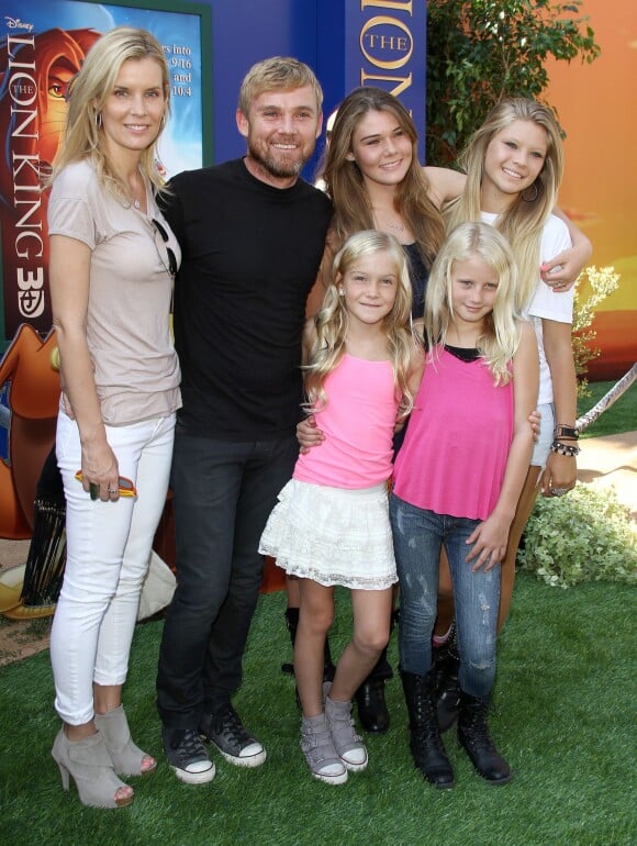Avant-première du Roi lion 3, 27 août 2011. Rick Schroder et son ex-femme Andrea et leurs enfants.