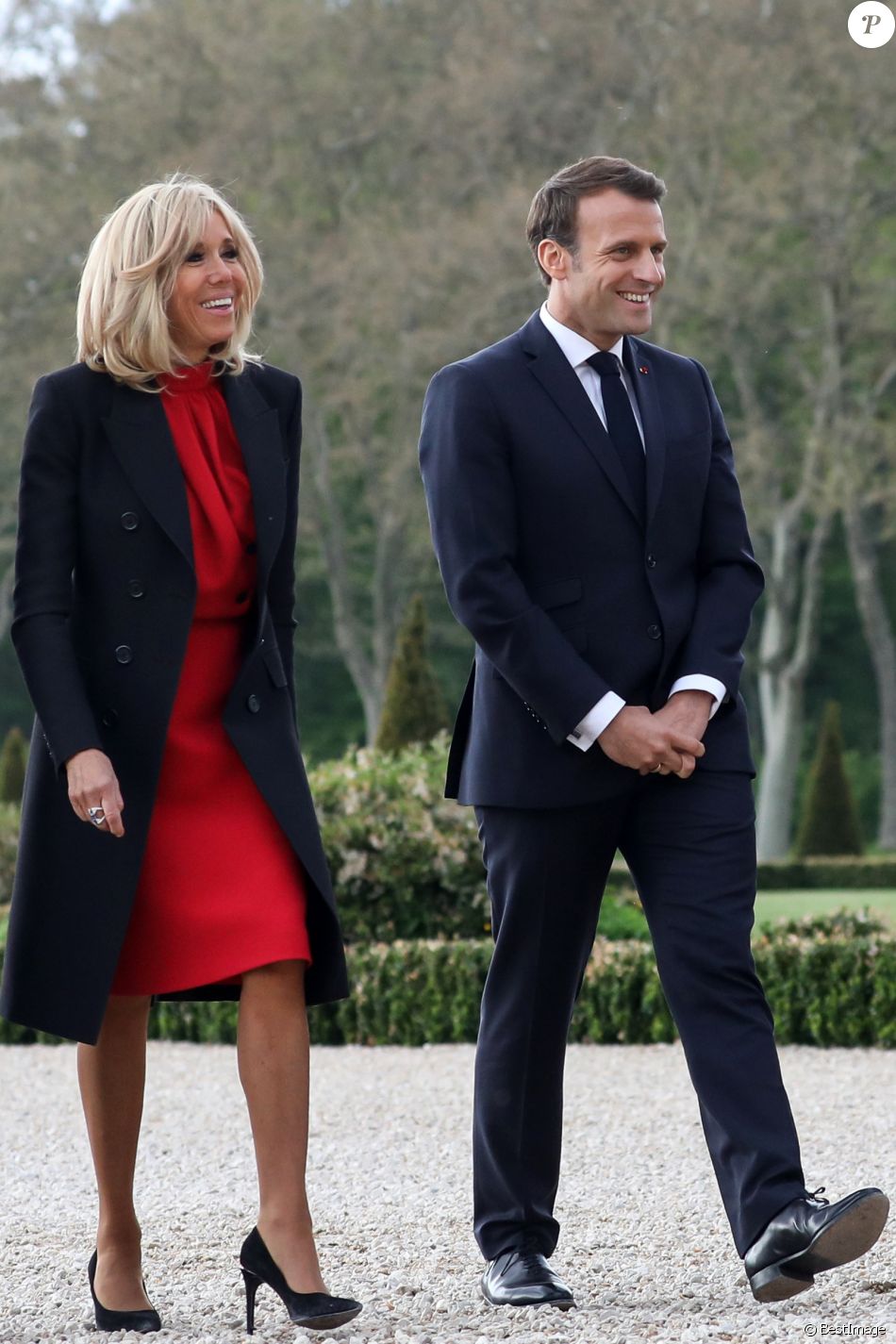 Emmanuel Et Brigite Macron Au Chateau De Chambord Dans Le Cadre Des Celebrations Du 500e Anniversaire De La Mort De Leonard De Vinci Loir Et Cher Le 2 Mai 1 Purepeople