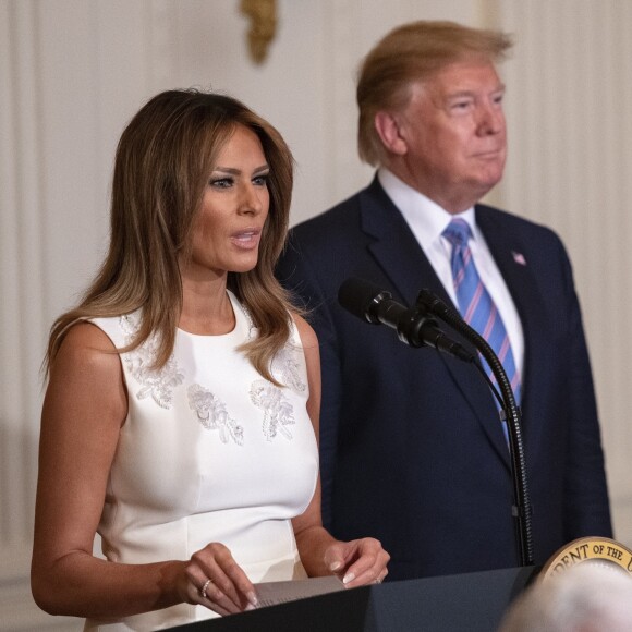 Le président des États-Unis, Donald J. Trump, et la première dame, Melania Trump, participent à la célébration des mères militaires dans la salle est de la Maison Blanche à Washington DC, le 10 mai 2019.