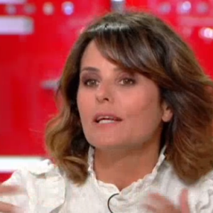 Faustine Bollaert invitée dans "C à vous", France 5, 13 mai 2019