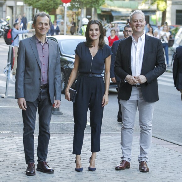 Letizia d'Espagne lors de la finale espagnole du concours de monologues scientifiques "FameLab España 2019" à Madrid le 14 mai 2019.