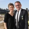 Exclusif - Christophe Dechavanne en famille avec ses filles Pauline et Ninon et sa compagne Elena Foïs - Christophe Dechavanne reçoit le grade d'Officier des Arts et des Lettres au Ministère de la Culture à Paris le 15 mai 2019. © Coadic Guirec / Bestimage