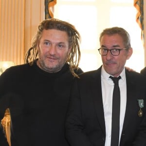 Exclusif - Olivier Delacroix, Christophe Dechavanne, Stéphane Courbit - Christophe Dechavanne reçoit le grade d'Officier des Arts et des Lettres au Ministère de la Culture à Paris le 15 mai 2019. © Coadic Guirec / Bestimage