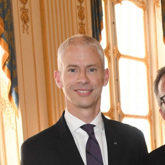 Exclusif - Franck Riester et Christophe Dechavanne - Christophe Dechavanne reçoit le grade d'Officier des Arts et des Lettres au Ministère de la Culture à Paris le 15 mai 2019. © Coadic Guirec / Bestimage