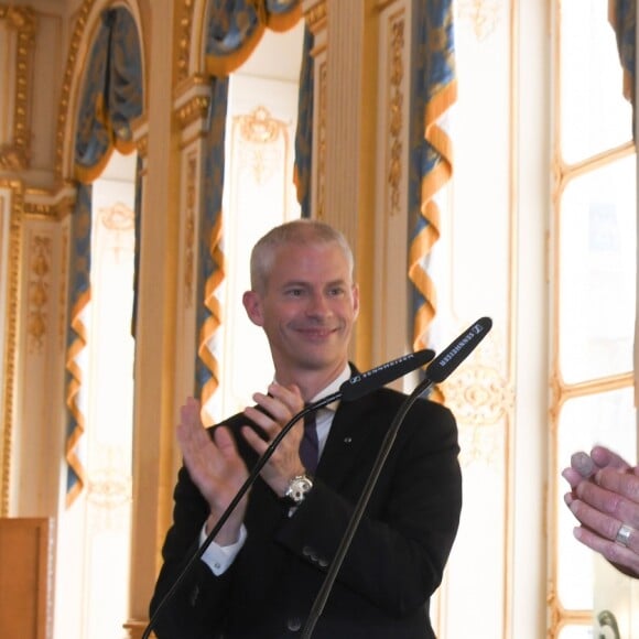 Exclusif - Franck Riester et Christophe Dechavanne - Christophe Dechavanne reçoit le grade d'Officier des Arts et des Lettres au Ministère de la Culture à Paris le 15 mai 2019. © Coadic Guirec / Bestimage