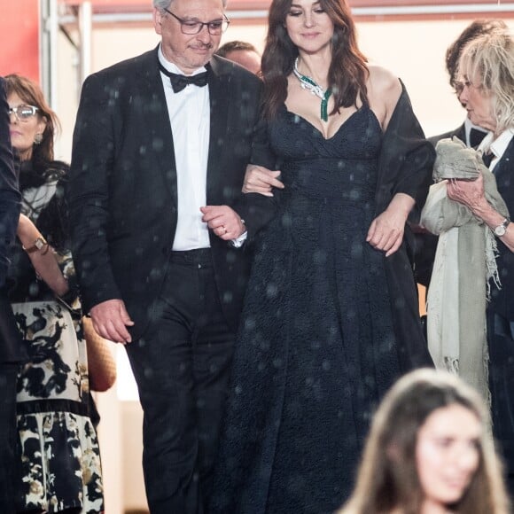 Monica Bellucci - Descente des marches du film "Les plus belles années d'une vie" lors du 72ème Festival International du Film de Cannes. Le 18 mai 2019 © Jacovides-Moreau / Bestimage