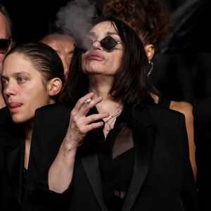 Béatrice Dalle - Montée des marches du film "Lux Aeterna" lors du 72ème Festival International du Film de Cannes. Le 18 mai 2019 © Tiziano Da Silva / Bestimage