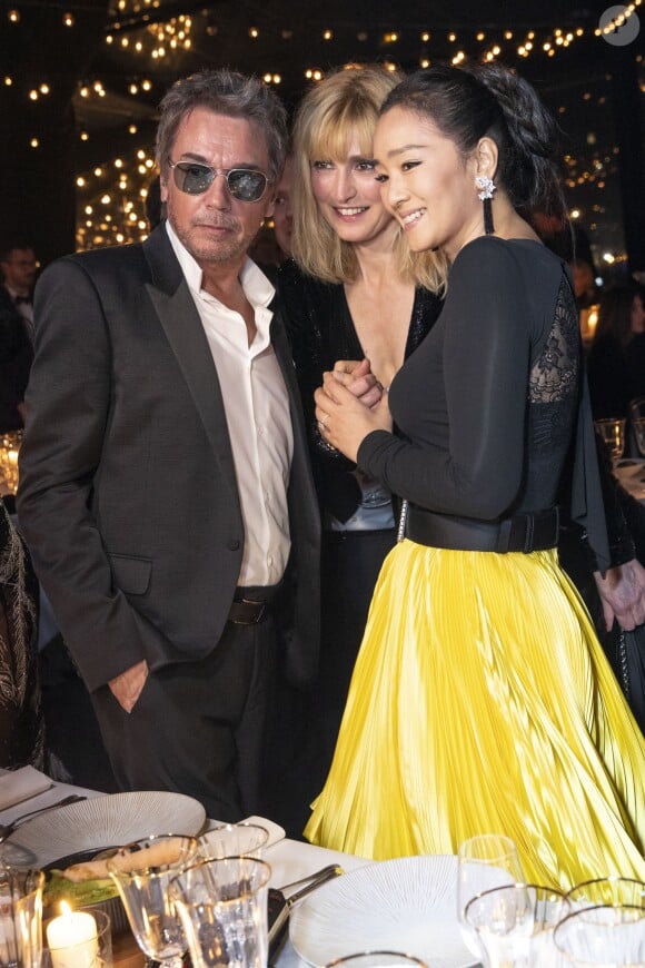 Jean-Michel Jarre avec sa compagne Gong Li et Julie Gayet - Soirée Kering "Women In Motion Awards" lors du 72ème Festival International du Film de Cannes le 19 mai 2019. © Olivier Borde/Bestimage