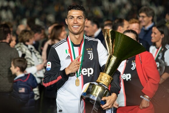 Cristiano Ronaldo fête en famille le titre de champion d'Italie avec son équipe la Juventus de Turin à Turin le 19 Mai 2019.