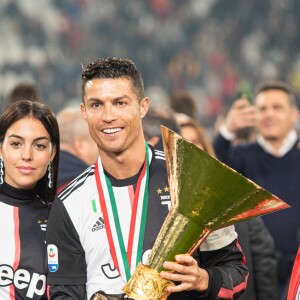 Cristiano Ronaldo, sa compagne Georgina Rodriguez et sa mère Maria Dolores dos Santos Aveiro - Cristiano Ronaldo fête en famille le titre de champion d'Italie avec son équipe la Juventus de Turin à Turin le 19 Mai 2019.