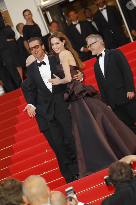 Brad Pitt et Angelina Jolie lors de la montée des marches du film The Tree of Life au Festival de Cannes en 2011 © Guillaume Gaffiot/Bestimage