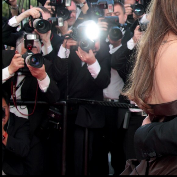 Brad Pitt et Angelina Jolie lors de la montée des marches du film The Tree of Life au Festival de Cannes en 2011 © Guillaume Gaffiot/Bestimage