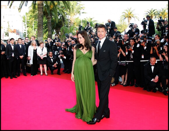 Brad Pitt et Angelina Jolie lors de la montée des marches du film Kung Fu Panda au Festival de Cannes en 2008