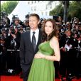 Brad Pitt et Angelina Jolie lors de la montée des marches du film Kung Fu Panda au Festival de Cannes en 2008