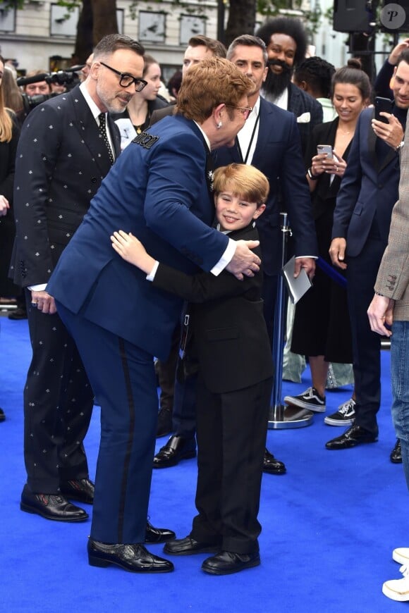Sir Elton John, son mari David Furnish, Matthew Illesley à la première du film "Rocketman" au cinéma Odeon Leicester Square à Londres, Royaume Uni, le 20 mai 2019.