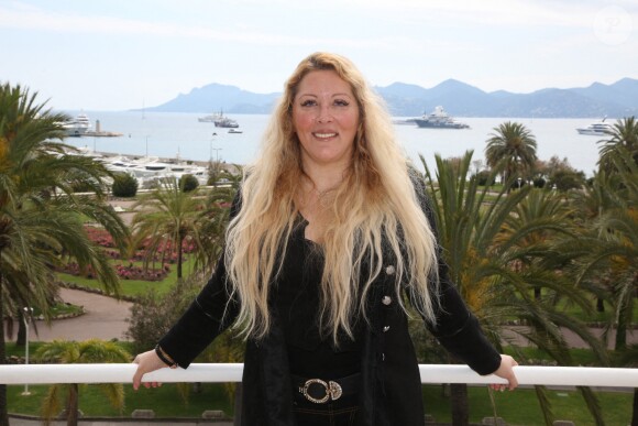 Exclusif - Loana pose pendant le 72e Festival de Cannes, le 21 mai 2019