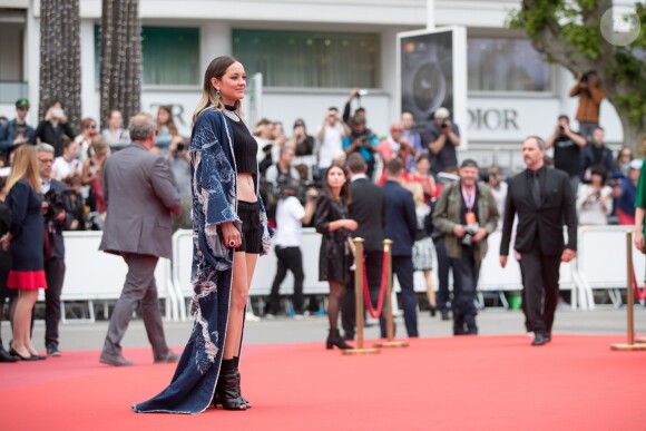 Marion Cotillard (tenue Balmain) - Montée des marches du film " Matthias et Maxime "  lors du 72ème Festival International du Film de Cannes, le 22 mai 2019. © Jacovides-Moreau / Bestimage