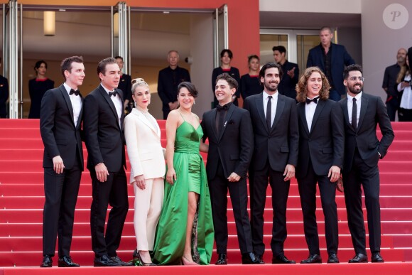 Pier-Luc Funk, Antoine Pilon, Nancy Grant, Catherine Brunet, Xavier Dolan, Gabriel D'Almeida Freitas, Samuel Gauthier, Adib Alkhalidey - Montée des marches du film « Matthias et Maxime » lors du 72ème Festival International du Film de Cannes, le 22 mai 2019. © Jacovides-Moreau / Bestimage
