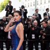 Adriana Lima assiste à la montée des marches du film "Roubaix, une lumière (Oh Mercy!)" lors du 72ème Festival International du Film de Cannes. Le 22 mai 2019 © Jacovides-Moreau / Bestimage