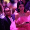 Kendall Jenner assiste à la vente aux enchères de la soirée amfAR Gala Cannes 2019 à l'Eden Roc au Cap d'Antibes lors du 72ème Festival International du Film de Cannes, le 23 mai 2019. © Jacovides / Moreau / Bestimage