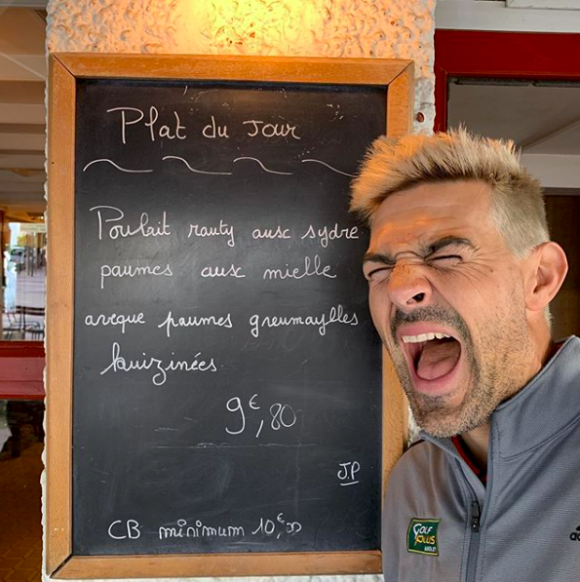 Jean-Pascal Lacoste se dévoile en blond sur Instagram, en mai 2019.