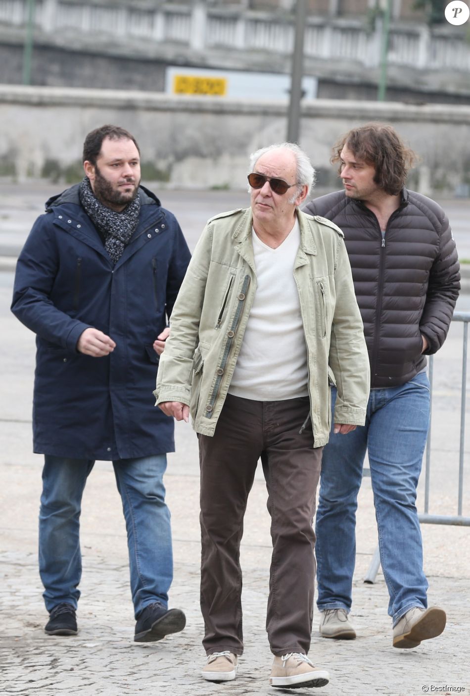 Maxime Le Forestier et ses fils Philippe et Arthur lors ...