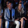 Antonio Banderas et sa compagne Nicole Kimpel assistent au défilé Glory Ang lors de la Fashion Week à Miami le 1er juin 2019.