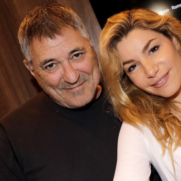 Jean-Marie Bigard et sa femme Lola Marois Bigard - Personnalités en dédicace au salon du livre "Livre Paris 2018" à Paris. Le 17 mars 2018 17/03/2018 - Paris