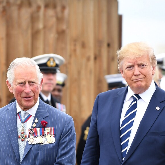 Le prince Charles et le président des Etats-Unis Donald Trump - Rencontre avec des vétérans lors de la cérémonie à Portsmouth pour le 75ème anniversaire du débarquement en Normandie pendant la Seconde Guerre Mondiale. Le 5 juin 2019