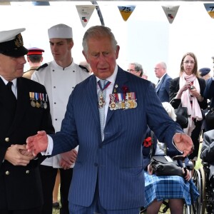 Le prince Charles - Rencontre avec des vétérans lors de la cérémonie à Portsmouth pour le 75ème anniversaire du débarquement en Normandie pendant la Seconde Guerre Mondiale. Le 5 juin 2019