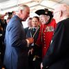 Le prince Charles - Rencontre avec des vétérans lors de la cérémonie à Portsmouth pour le 75ème anniversaire du débarquement en Normandie pendant la Seconde Guerre Mondiale. Le 5 juin 2019