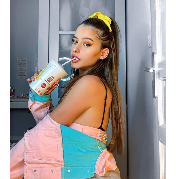 Léa Élui sur Instagram.