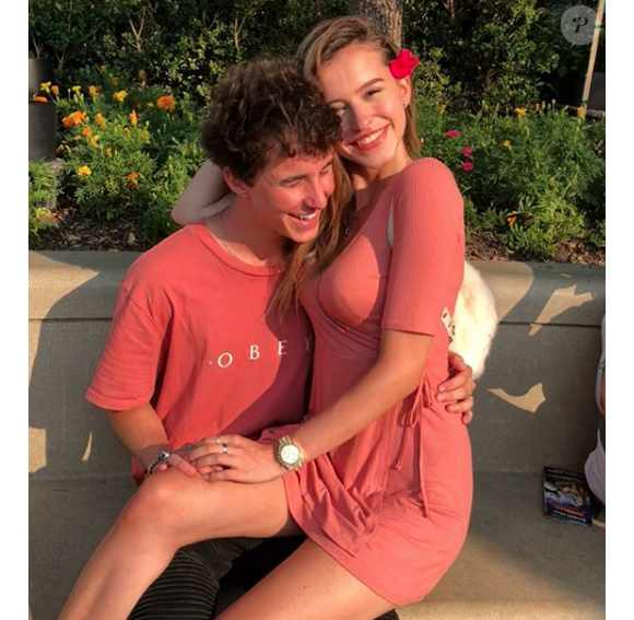 Léa Élui sur Instagram.