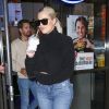 Exclusif - Khloe Kardashian et Scott Disick à la sortie du restaurant "BurgerIM" à Los Angeles, le 21 mai 2019.