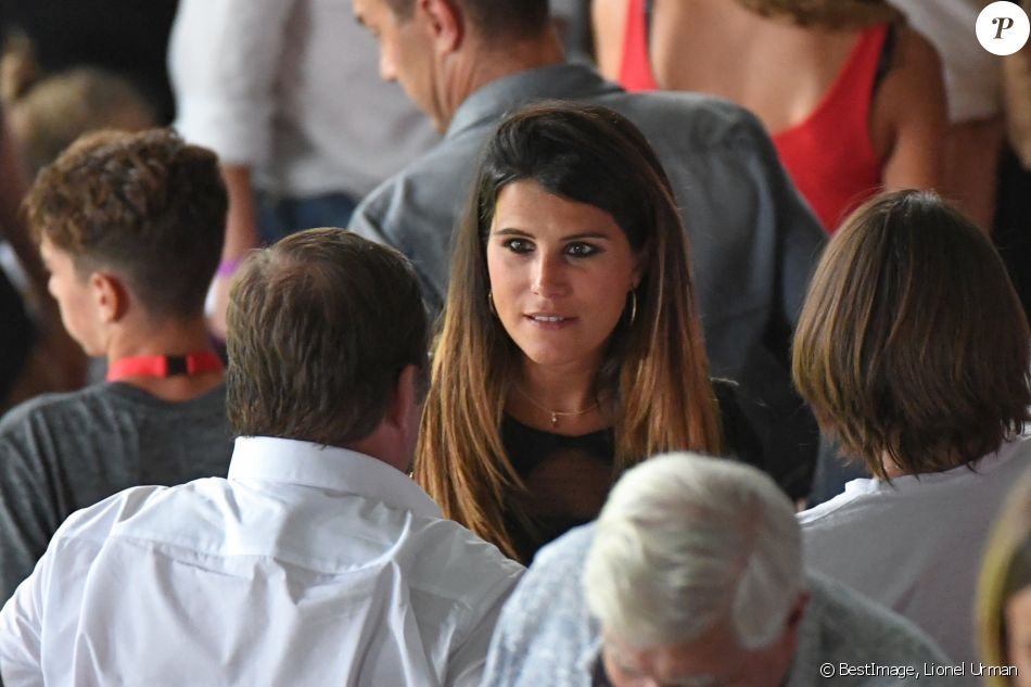 Karine Ferri Dans Les Tribunes Du Stade Allianz Riviera De Nice Pour Le Match Du Club De Son 6513