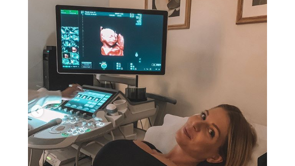 Jessica Thivenin enceinte, sa grossesse se complique : "C'est un sacré coup dur"