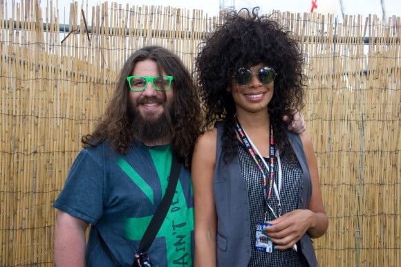 Les Shaka Ponk avec Samaha Sam et Steve - Conférence de presse festival Solidays qui investit pour trois jours les pelouses de l'hippodrome de Longchamp à Paris pour mobiliser autour de la lutte contre le Sida. Le 27 juin 2014