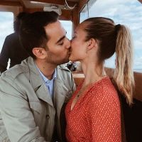 Ilona Smet au mariage de Laura : baiser passionnel avec son chéri