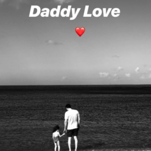 Arthur et sa fille Manava (3 ans), née de ses amours avec Mareva Galanter. Juin 2019.