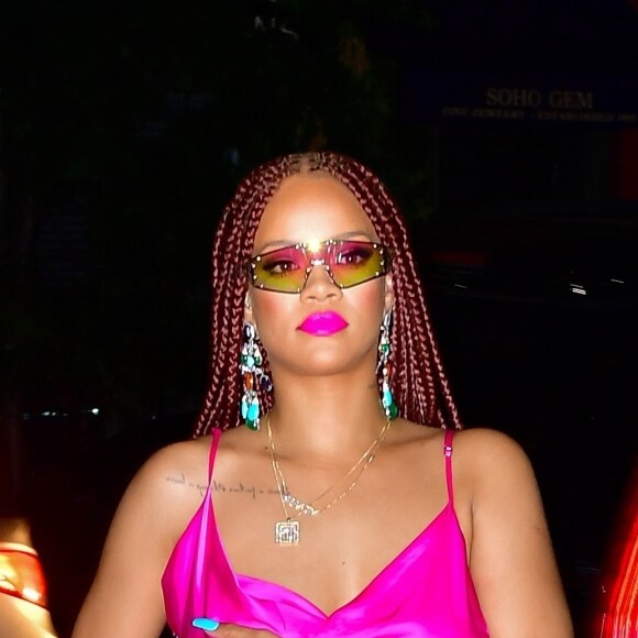 Rihanna arrive à la soirée de lancement de son magasin éphémère "Fenty Beauty" chez Cipriani à New York, le 18 juin 2019. Sa ligne de maquillage "Fenty Beauty" sera proposée à la vente, du 19 au 30 juin 2019, sur deux étages à la boutique de Soho, "The Webster".