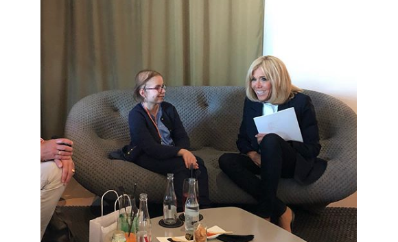 Tristan Bromet sur Instagram- Brigitte Macron et Léa, fillette malade, à Lyon, le 19 juin 2019.
